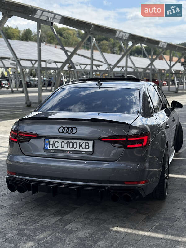 Седан Audi A4 2017 в Львове