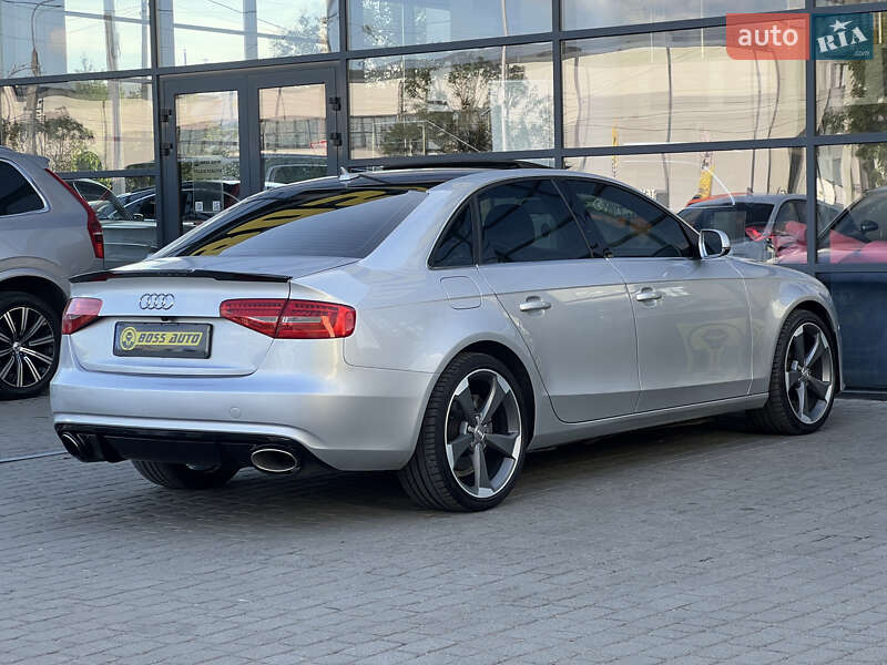 Седан Audi A4 2013 в Ивано-Франковске