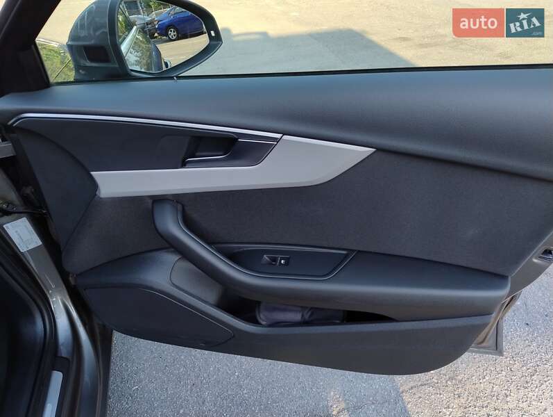 Универсал Audi A4 2022 в Киеве фото 24 Универсал Audi A4 2022 в Киеве