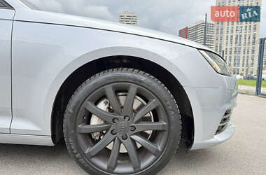 Седан Audi A4 2016 в 