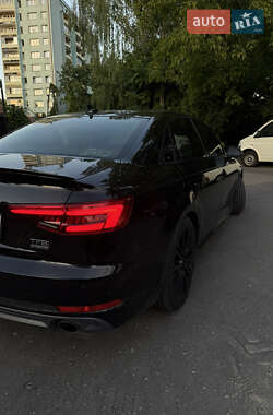 Седан Audi A4 2017 в 