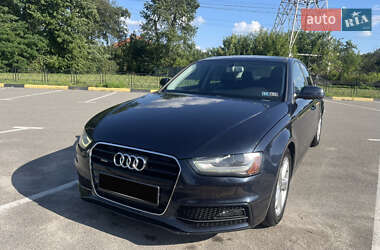 Седан Audi A4 2013 в Киеве