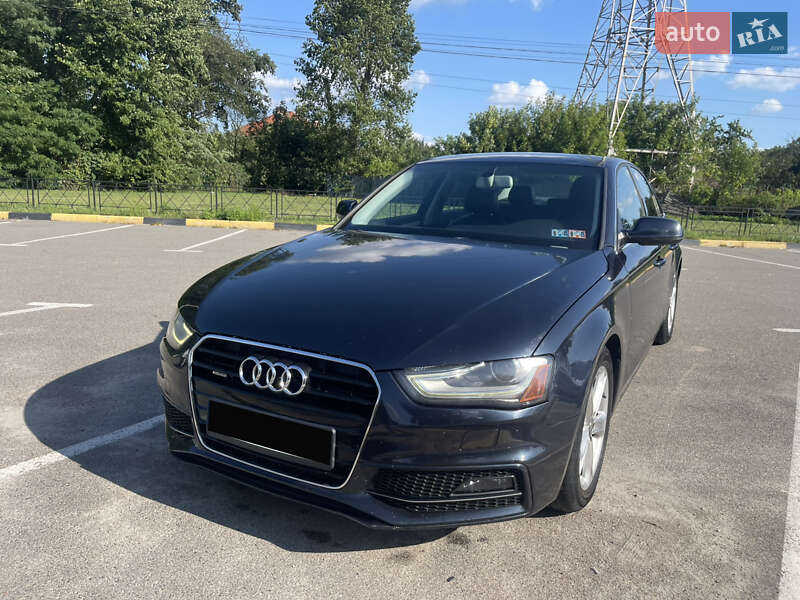 Седан Audi A4 2013 в 