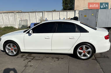 Седан Audi A4 2012 в 