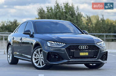 Седан Audi A4 2019 в 