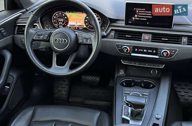 Седан Audi A4 2019 в 