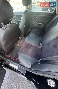 Универсал Audi A4 2005 в 