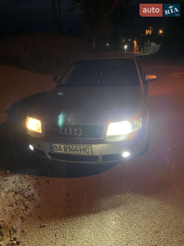 Седан Audi A4 2001 в Львове