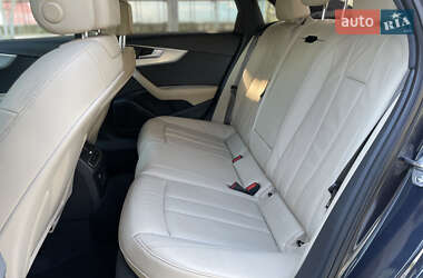 Седан Audi A4 2016 в 