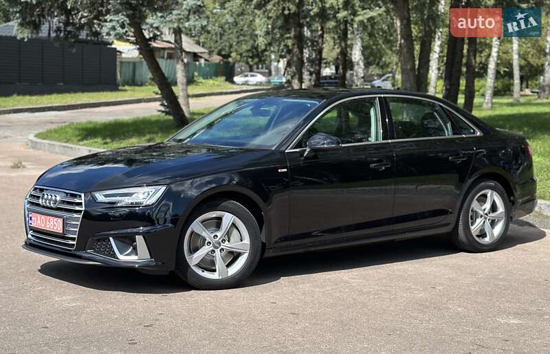 Седан Audi A4 2019 в Киеве