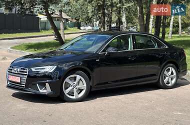 Седан Audi A4 2019 в 