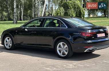 Седан Audi A4 2019 в 