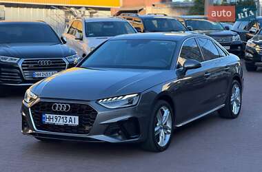 Седан Audi A4 2021 в 