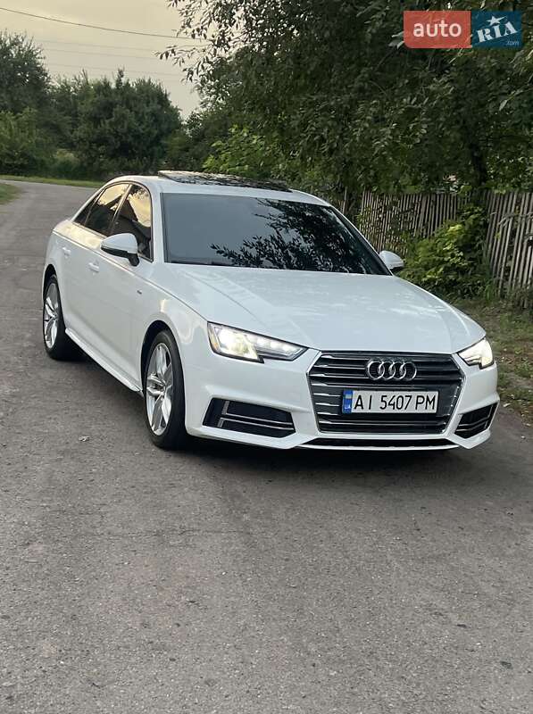 Седан Audi A4 2016 в Киеве