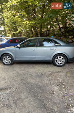 Седан Audi A4 2001 в 