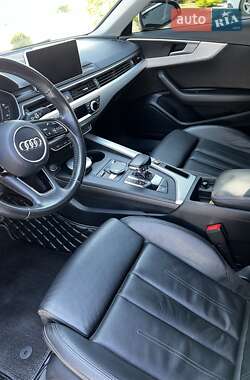 Седан Audi A4 2016 в 