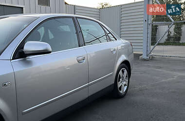 Седан Audi A4 2004 в 