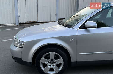 Седан Audi A4 2004 в 