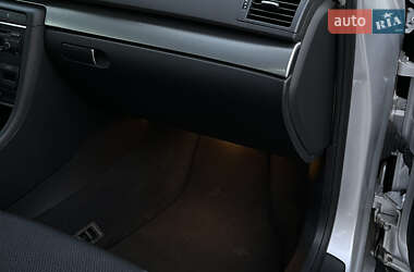 Седан Audi A4 2004 в 