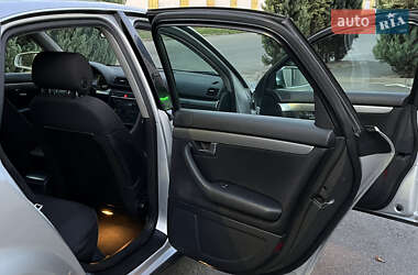 Седан Audi A4 2004 в 