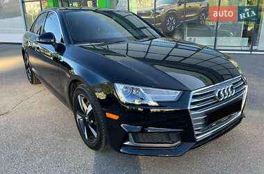 Audi A4 2019