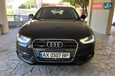 Седан Audi A4 2013 в Черновцах
