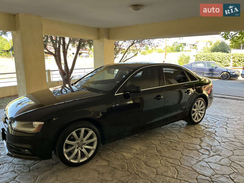 Седан Audi A4 2013 в Харькове