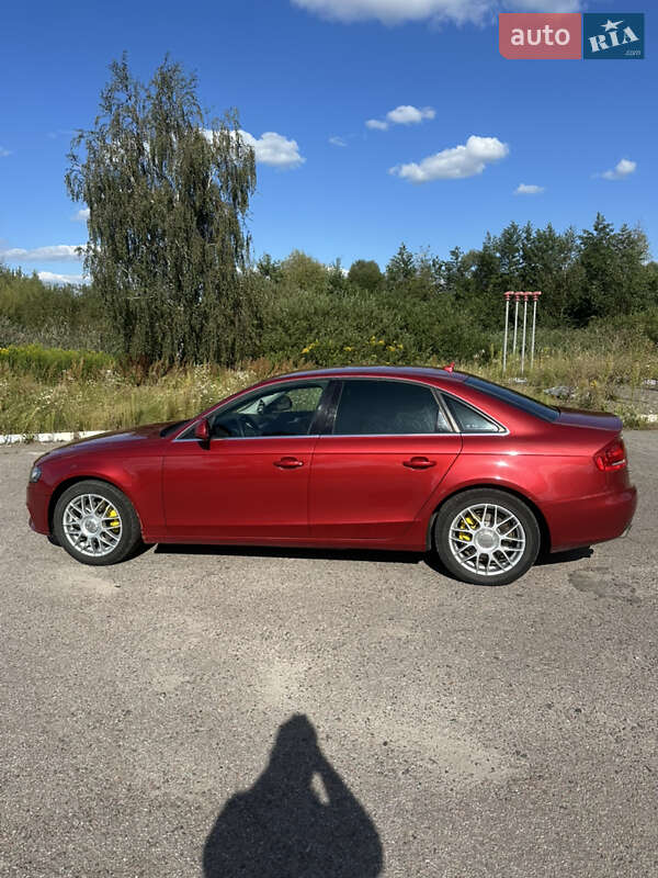 Седан Audi A4 2008 в Жовкві