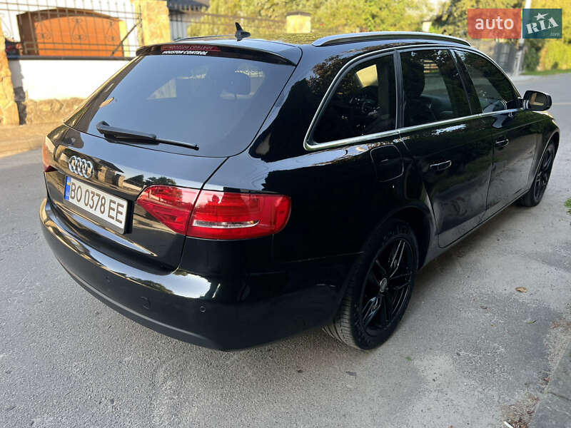 Универсал Audi A4 2011 в Львове