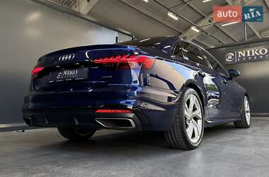 Седан Audi A4 2021 в 