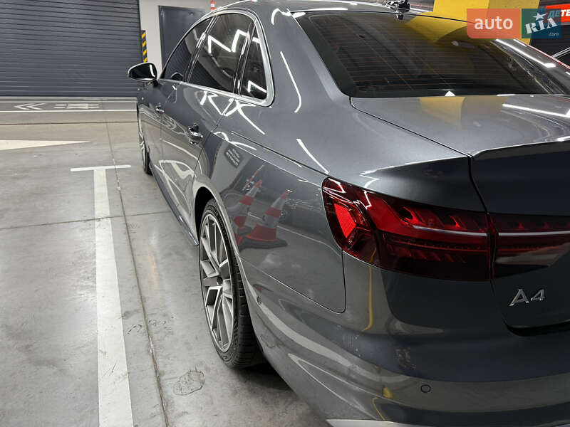 Седан Audi A4 2023 в Киеве