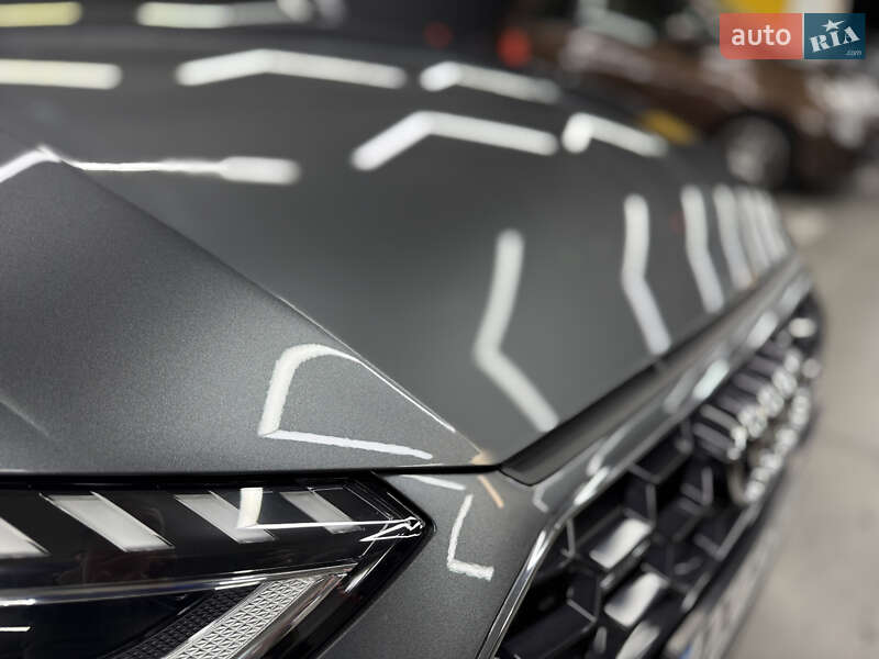 Седан Audi A4 2023 в Києві