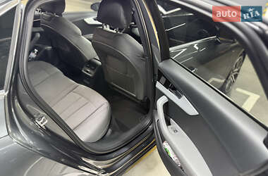 Седан Audi A4 2023 в Киеве