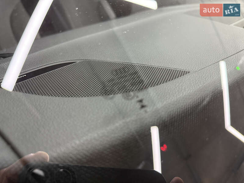 Седан Audi A4 2023 в Киеве