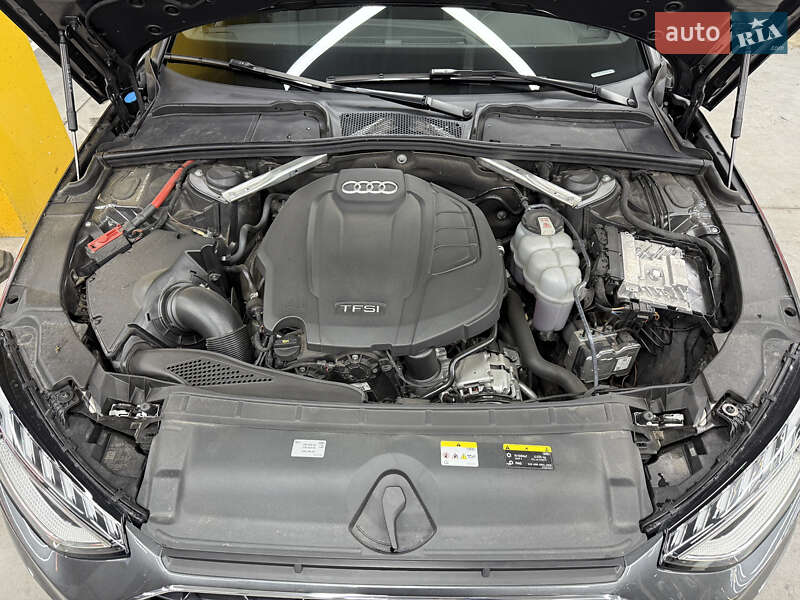 Седан Audi A4 2023 в Києві