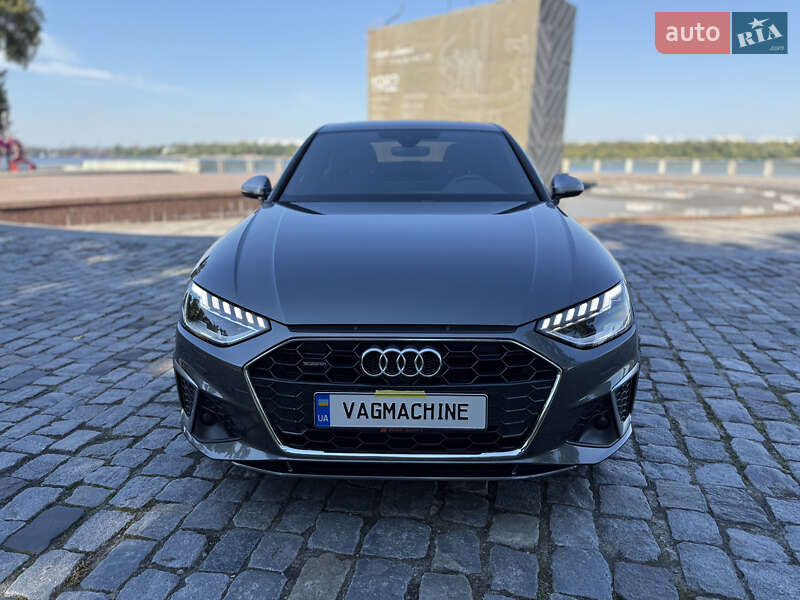 Седан Audi A4 2023 в Києві