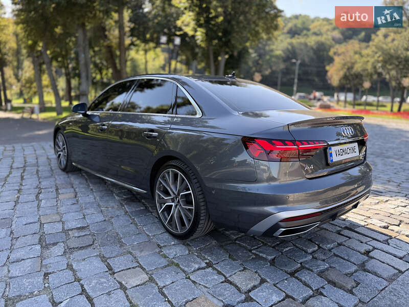 Седан Audi A4 2023 в Києві