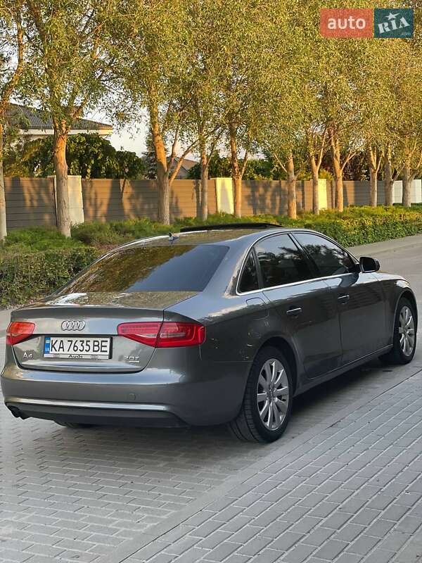 Седан Audi A4 2013 в Белой Церкви
