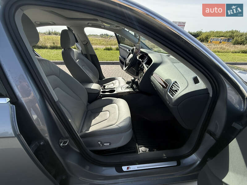 Седан Audi A4 2014 в Городке