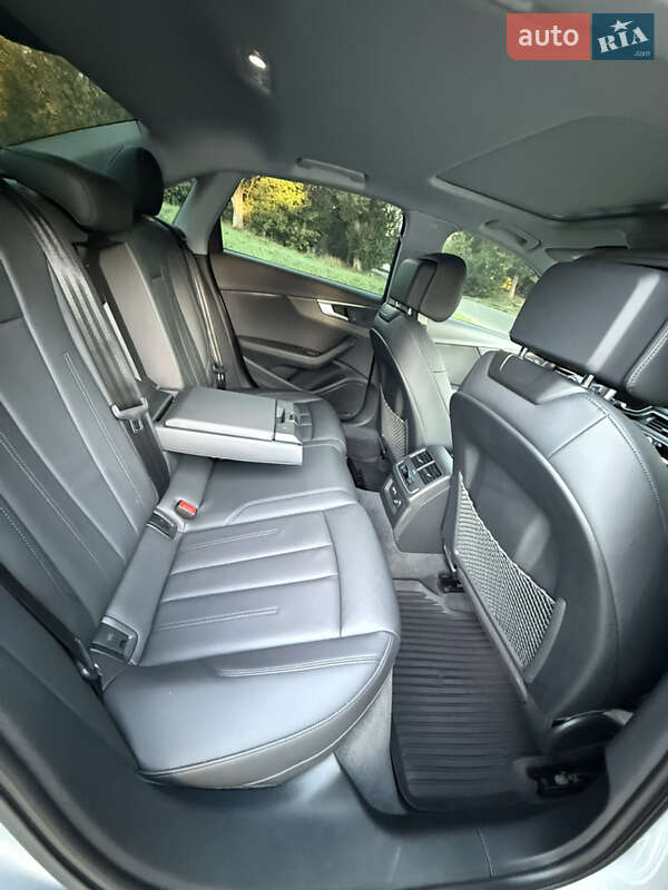 Седан Audi A4 2018 в Полтаве