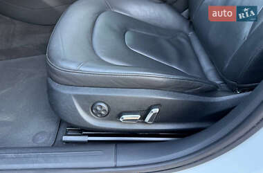 Седан Audi A4 2014 в 