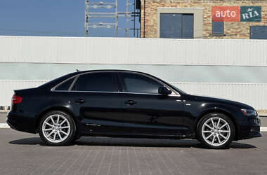 Седан Audi A4 2014 в 