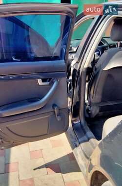 Седан Audi A4 2004 в Харькове