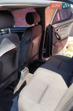 Седан Audi A4 2004 в Харькове