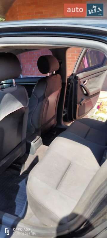 Седан Audi A4 2004 в Харькове