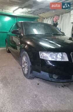 Седан Audi A4 2004 в Харькове