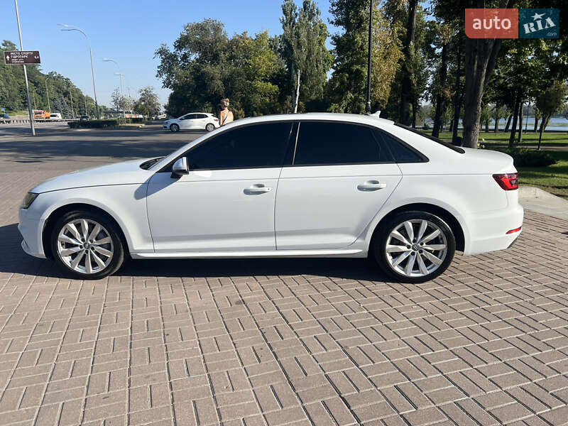 Седан Audi A4 2018 в Киеве фото 4 Седан Audi A4 2018 в Киеве