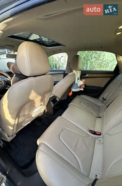 Седан Audi A4 2012 в 