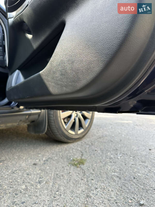 Седан Audi A4 1995 в Раздельной