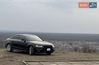 Седан Audi A4 2014 в Киеве